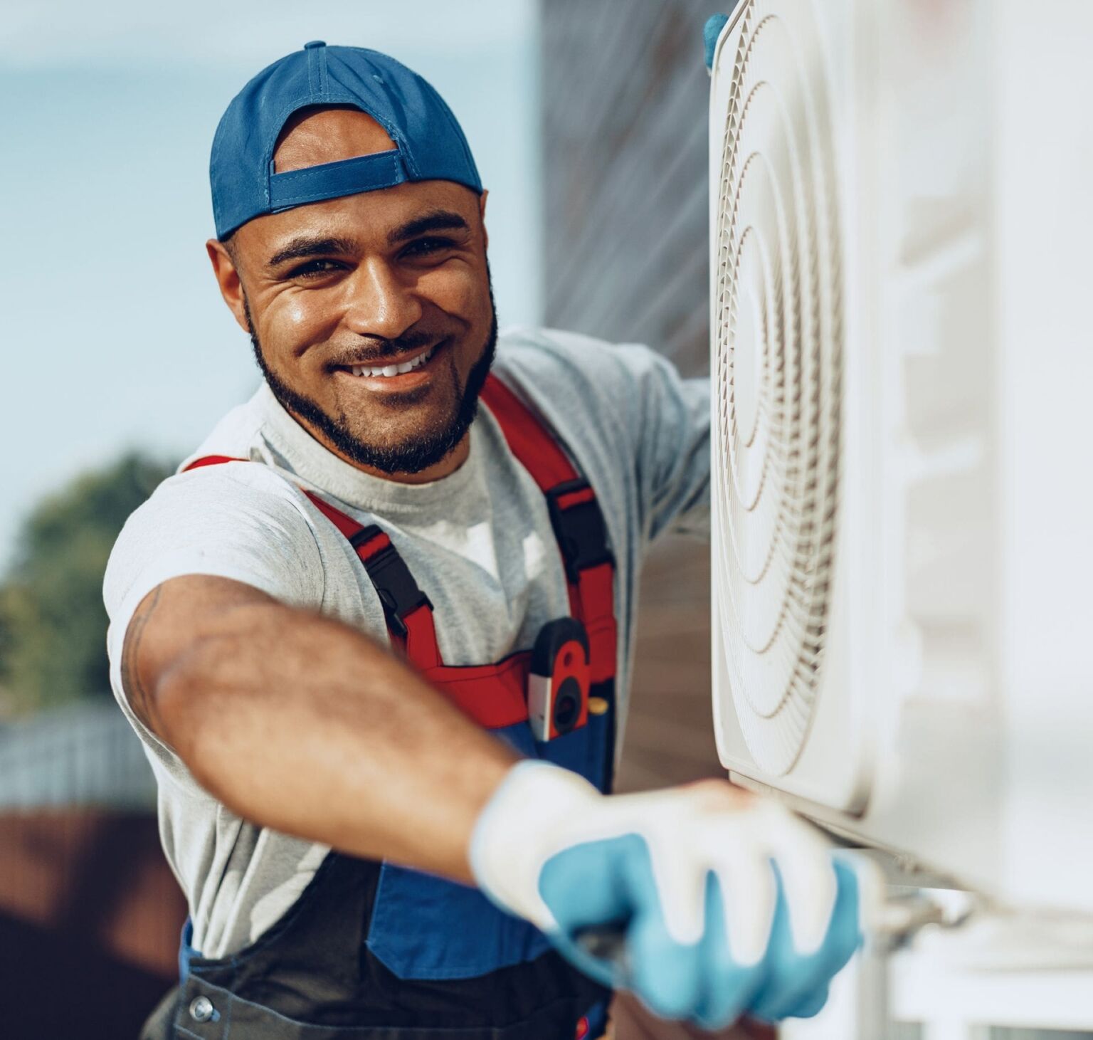 Handyman services icon